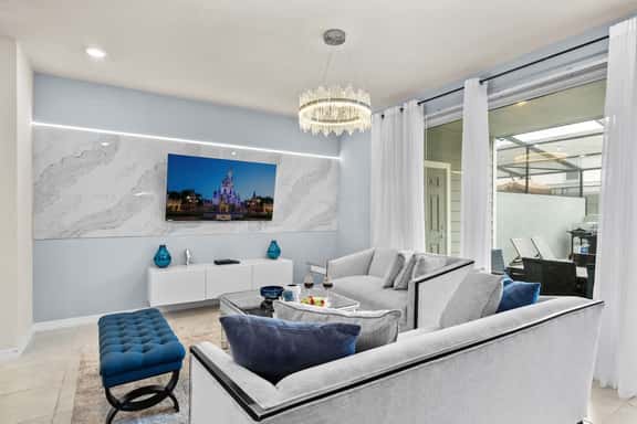5BD Windsor Island Resort Disney Themed  (WI 3858) - Image 1