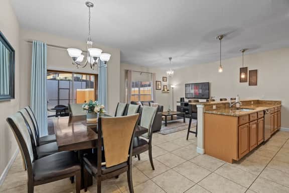 4BD Paradise Palms Near Parks (PP 8961)