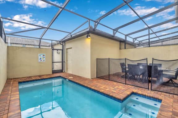 5BD Windsor Westside Private Pool - WW 9025