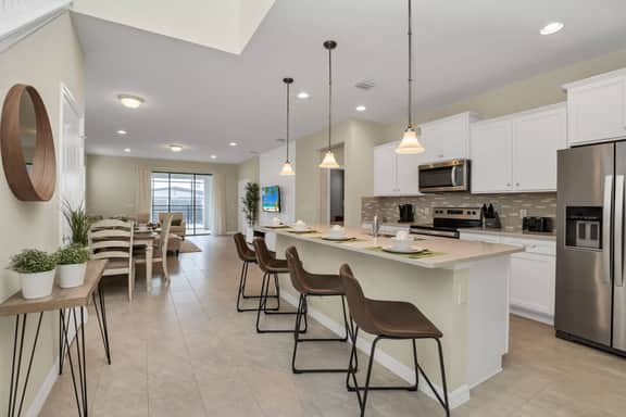 6BD Windsor Westside Villa Near Parks-WW 2467
