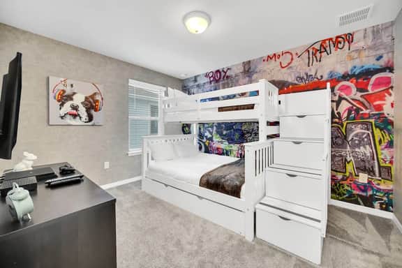 7BD Windsor Westside Near Parks (WW 2485)