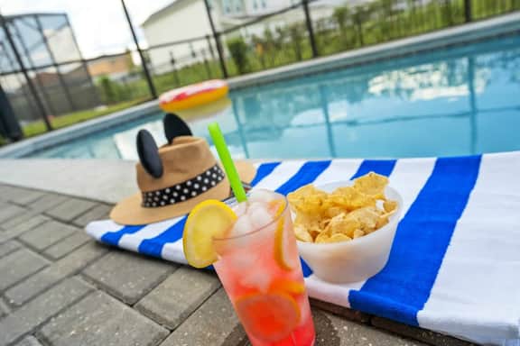 Sunshine Escape – Windsor Island Resort (WI 2220)