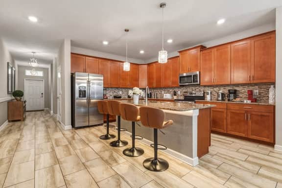 Luxury 6BR Walk to Storey Lake Clubhouse (SL 4770)